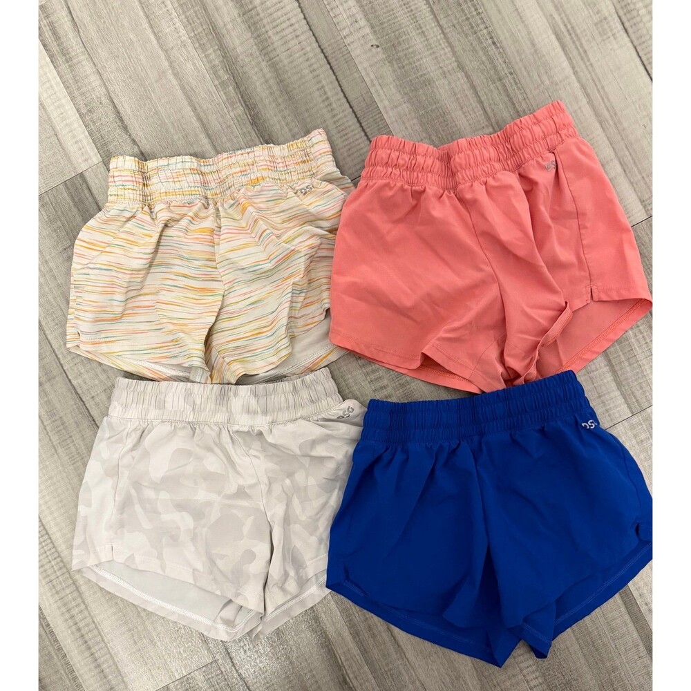 Girls Dsg short lot size small